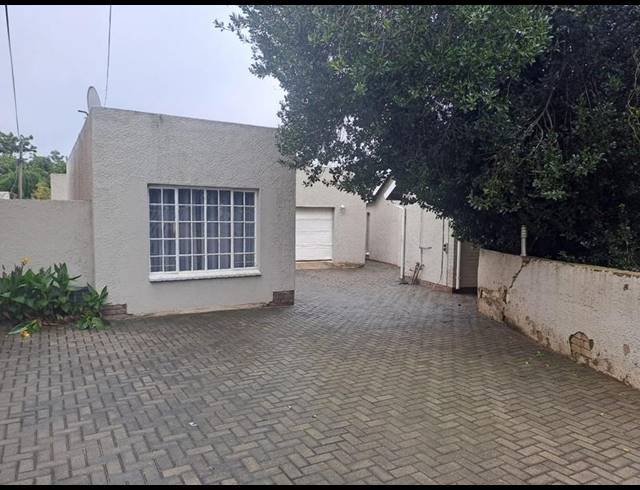 3 BEDROOM HOUSE FOR SALE IN EDLEEN